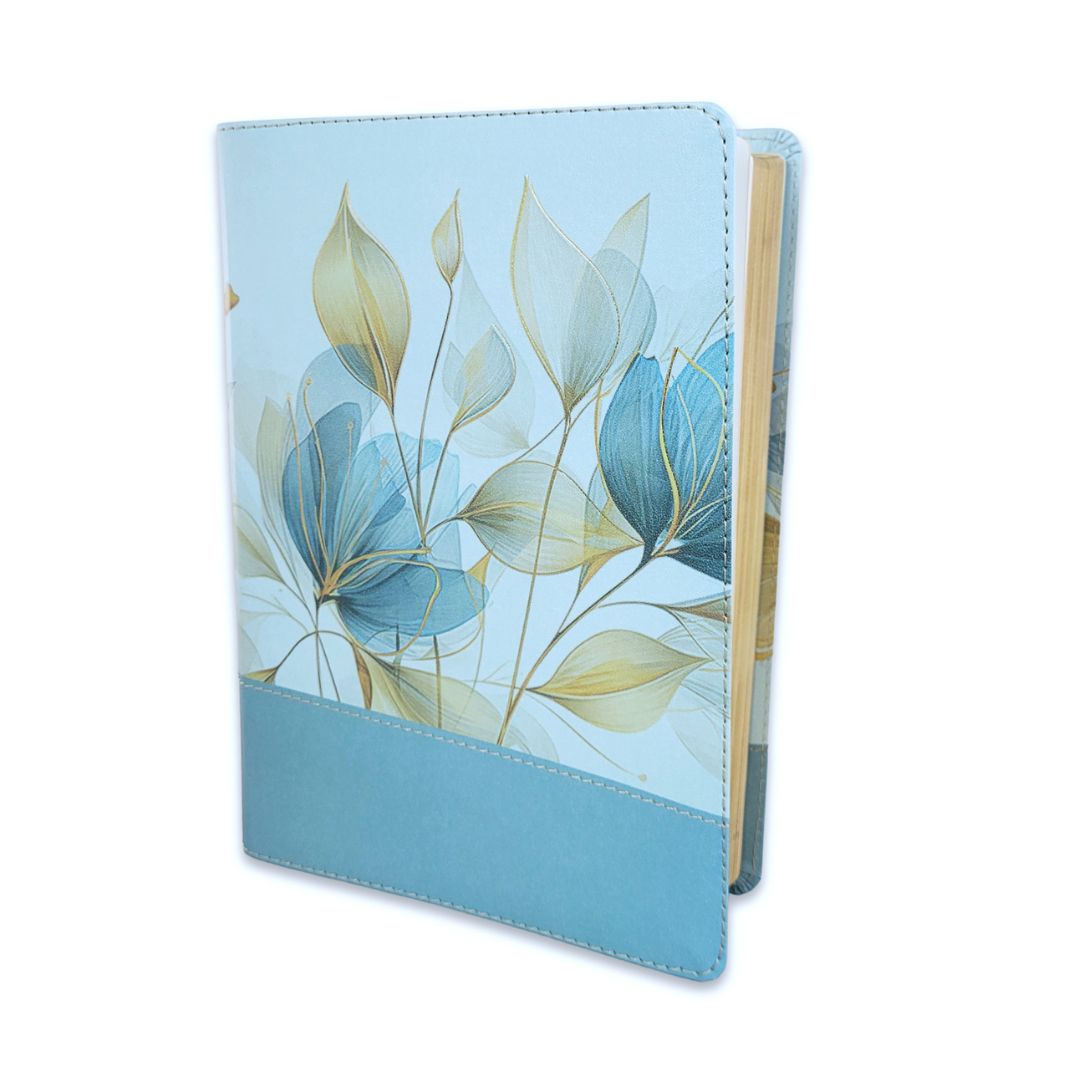 BIBLIA DEVOCIONAL DE LA MUJER -Conforme al corazón de Dios
